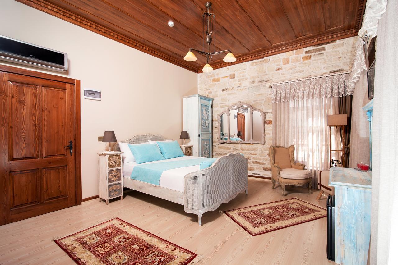 1922 Hotel Yenifoca Bagian luar foto